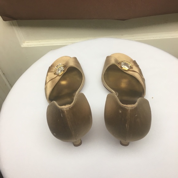 Stuart Weitzman Formal Jeweled Open Front Shoe - Picture 6 of 10